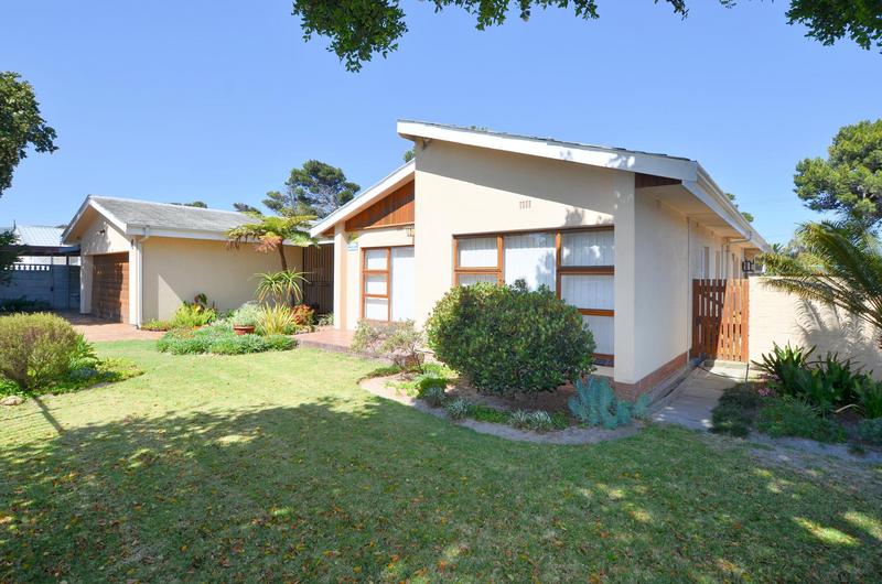 3 Bedroom Property for Sale in Parow North Western Cape